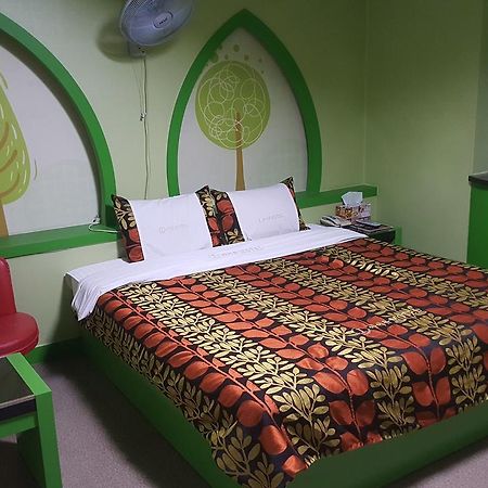 Motel Iu Changwon Eksteriør bilde