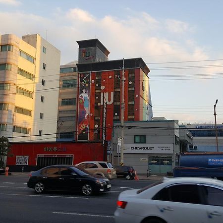 Motel Iu Changwon Eksteriør bilde