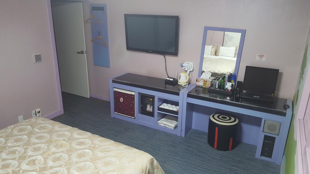 Motel Iu Changwon Eksteriør bilde